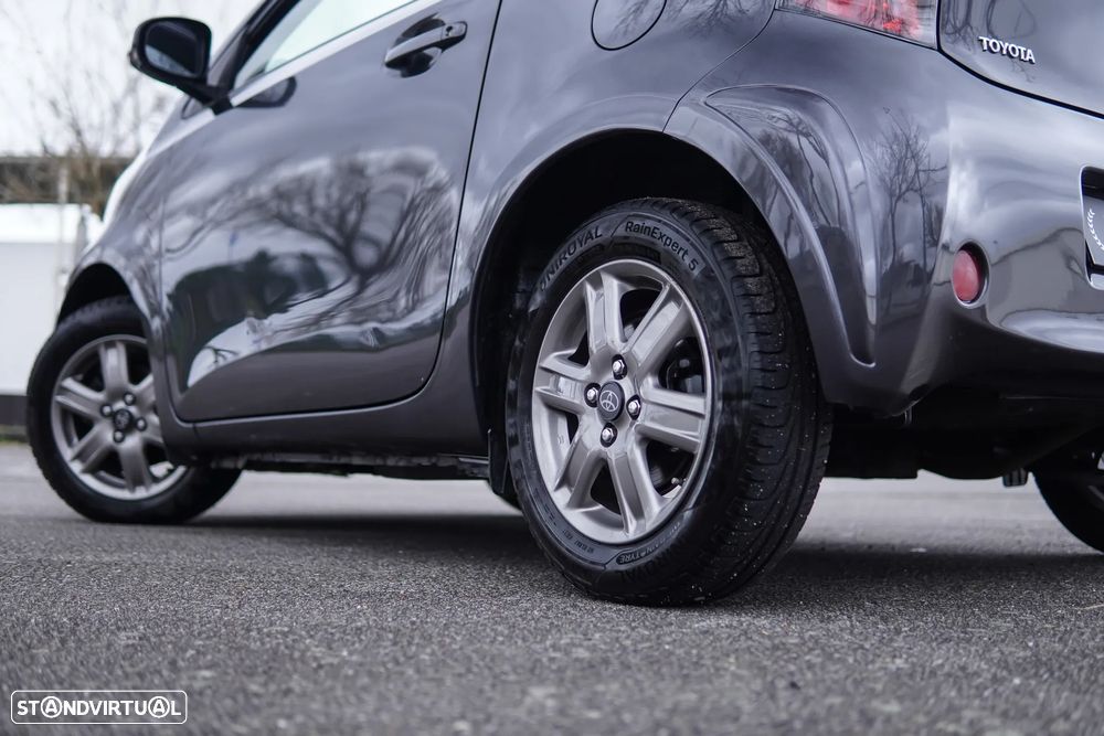 Toyota iQ 1.0 VVT-i 2 MultiDrive EP+NAVI+Bluetooth - 22