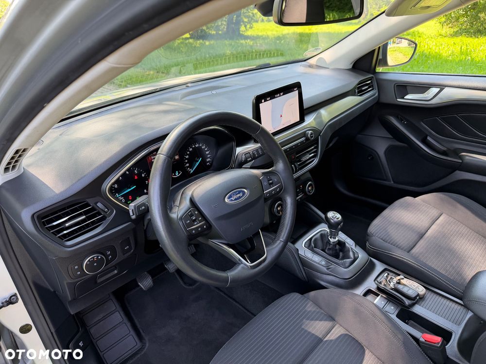 Ford Focus 1.0 EcoBoost STart-Stopp-System TITANIUM X - 14