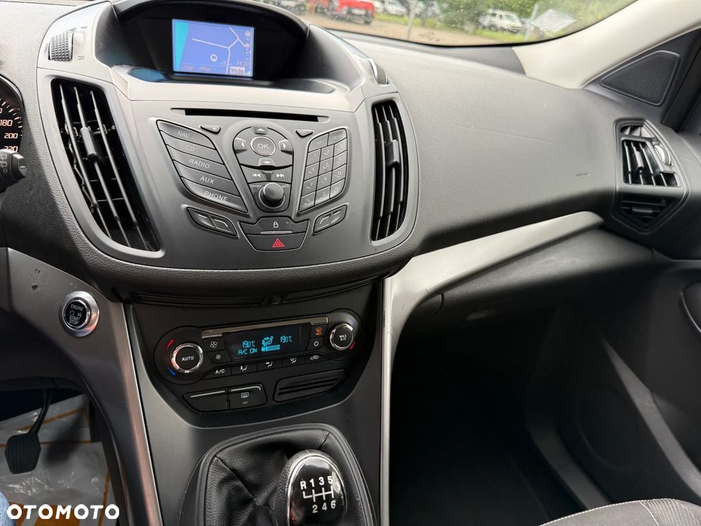 Ford Kuga - 30