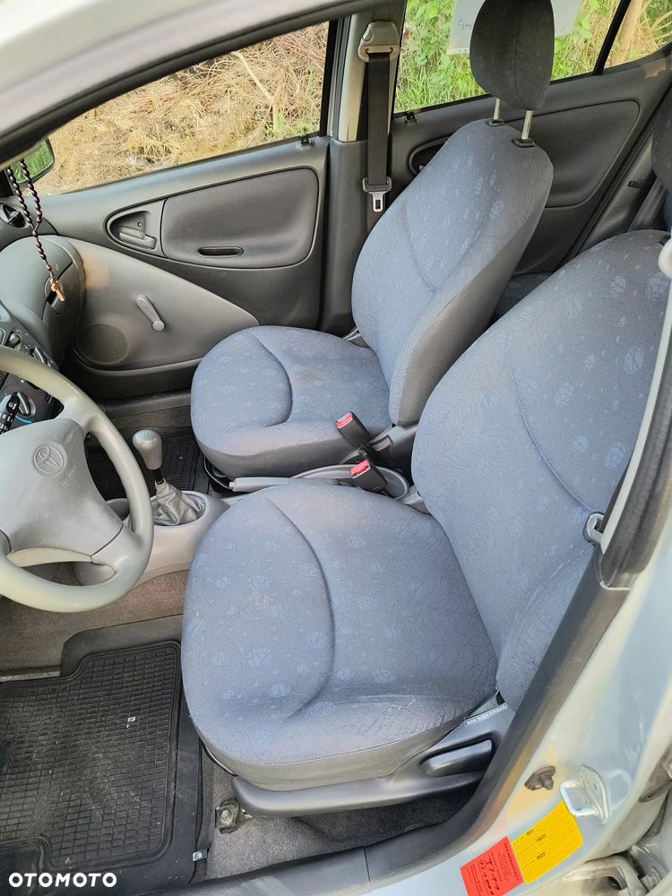 Toyota Yaris 1.4 D-4D Sol - 10