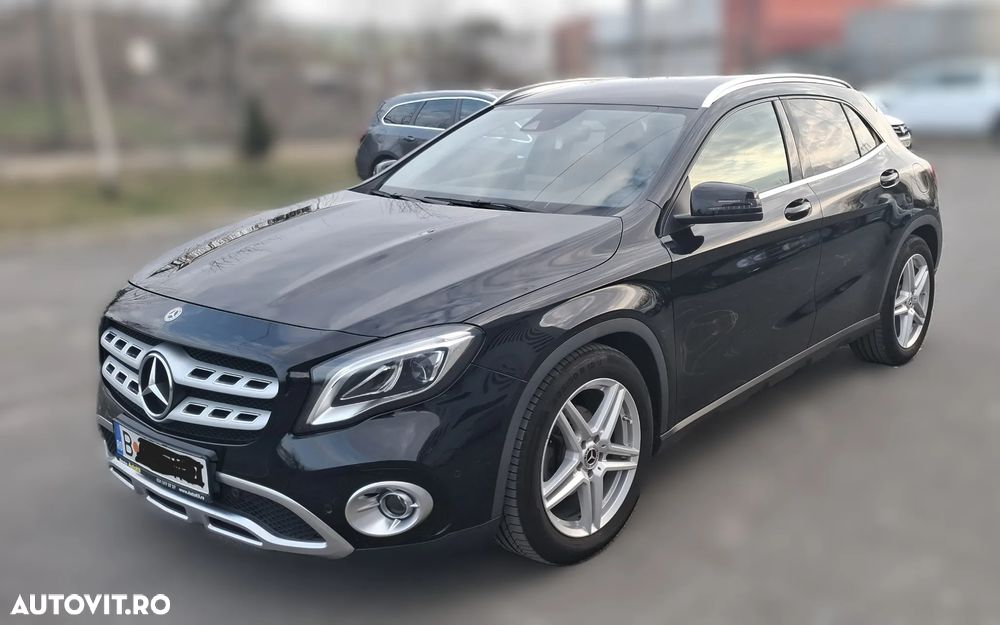 Mercedes-Benz GLA - 2