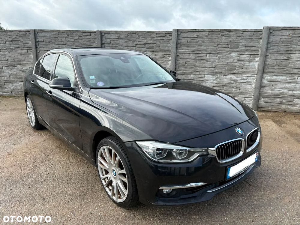 BMW Seria 3 330e iPerformance Sport Line - 1