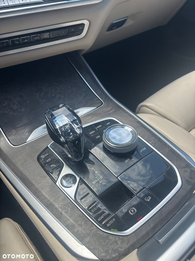 BMW X5 xDrive40i - 23