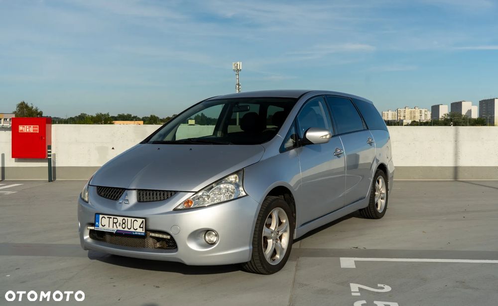 Mitsubishi Grandis 2.0 DI-D 6-Sitzer Intense - 1