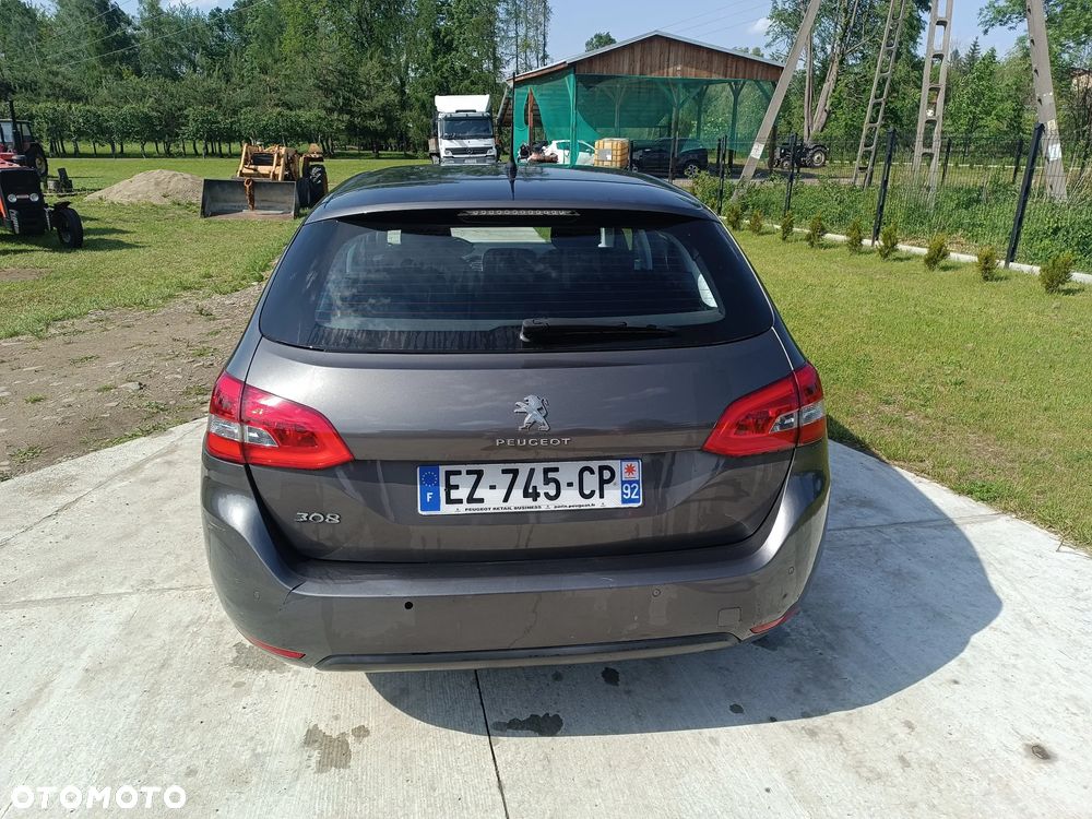 Peugeot 308 - 6