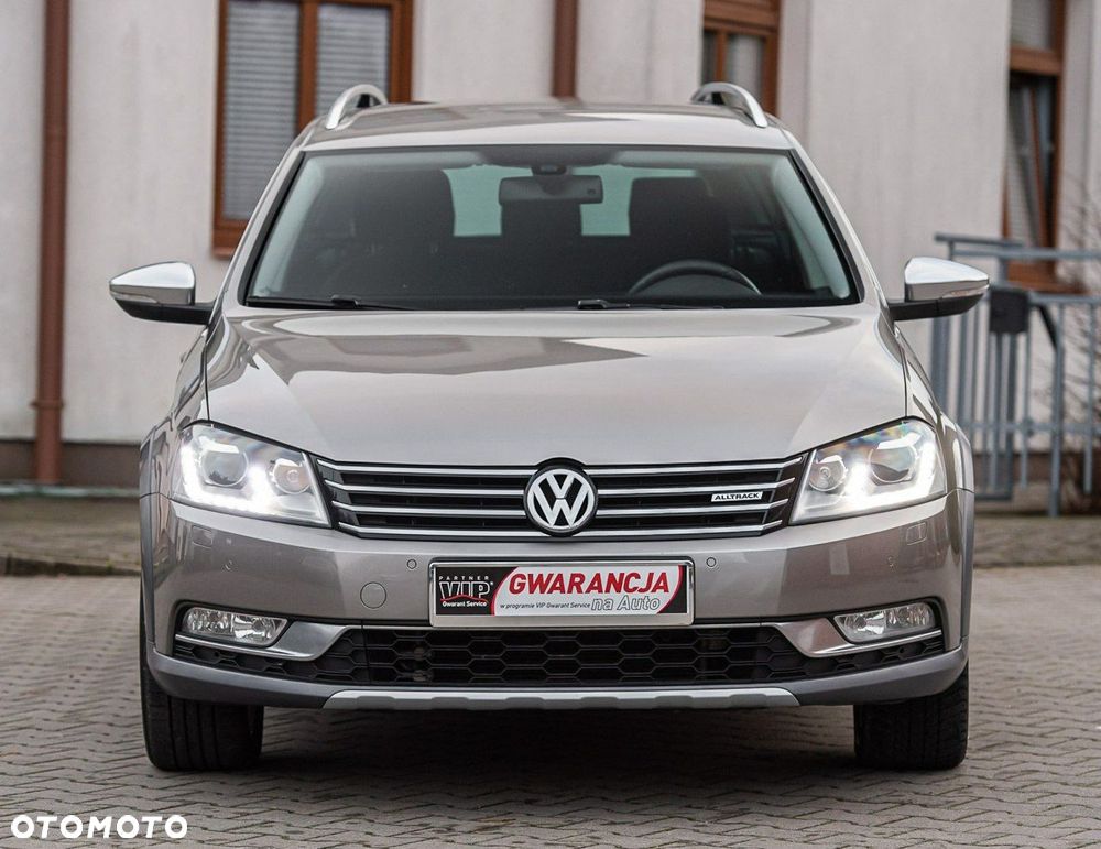 Volkswagen Passat Alltrack 2.0 TDI 4Motion DSG BlueMotion Tec - 10