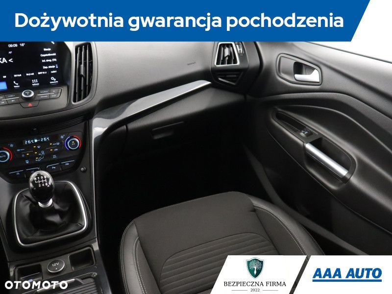 Ford Kuga - 10