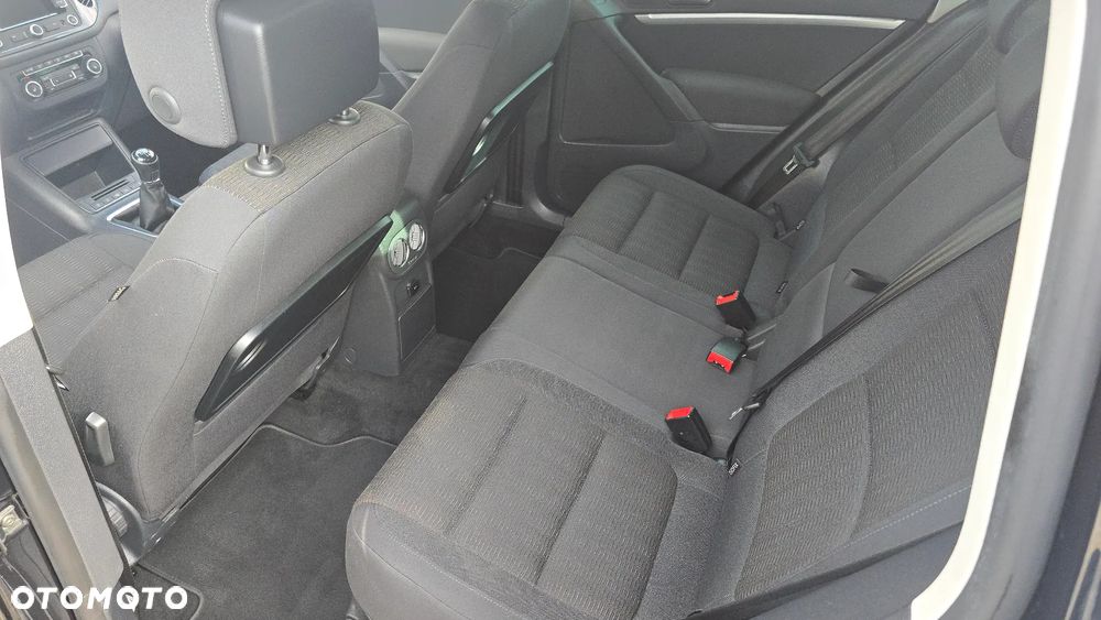 Volkswagen Tiguan 2.0 TDI DPF 4Motion BlueMotion Technology Lounge Sport & Style - 15