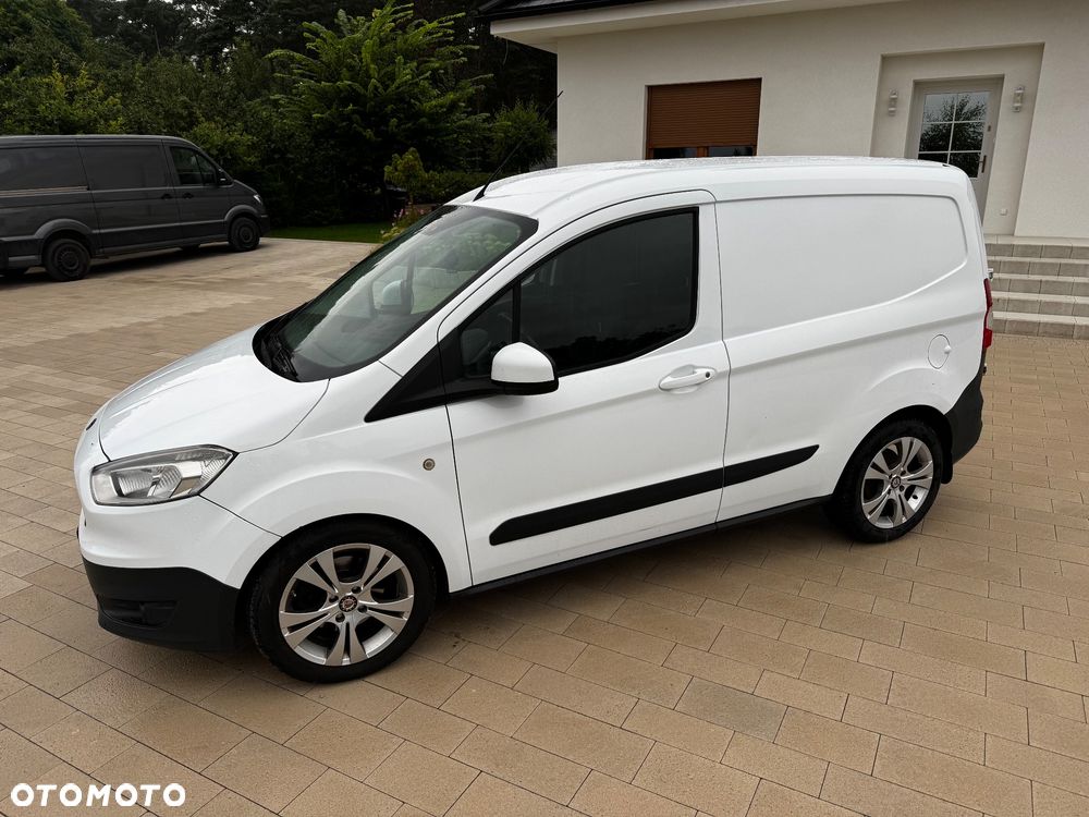 Ford TRANSIT Courier - 2