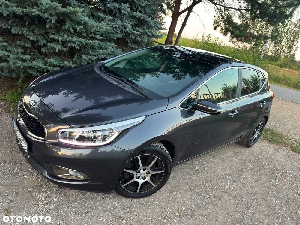 Kia Ceed 1.6 GDI DCT Platinum Edition - 19