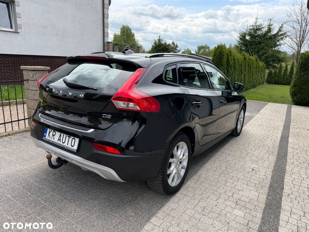 Volvo V40 Cross Country D2 Momentum - 4