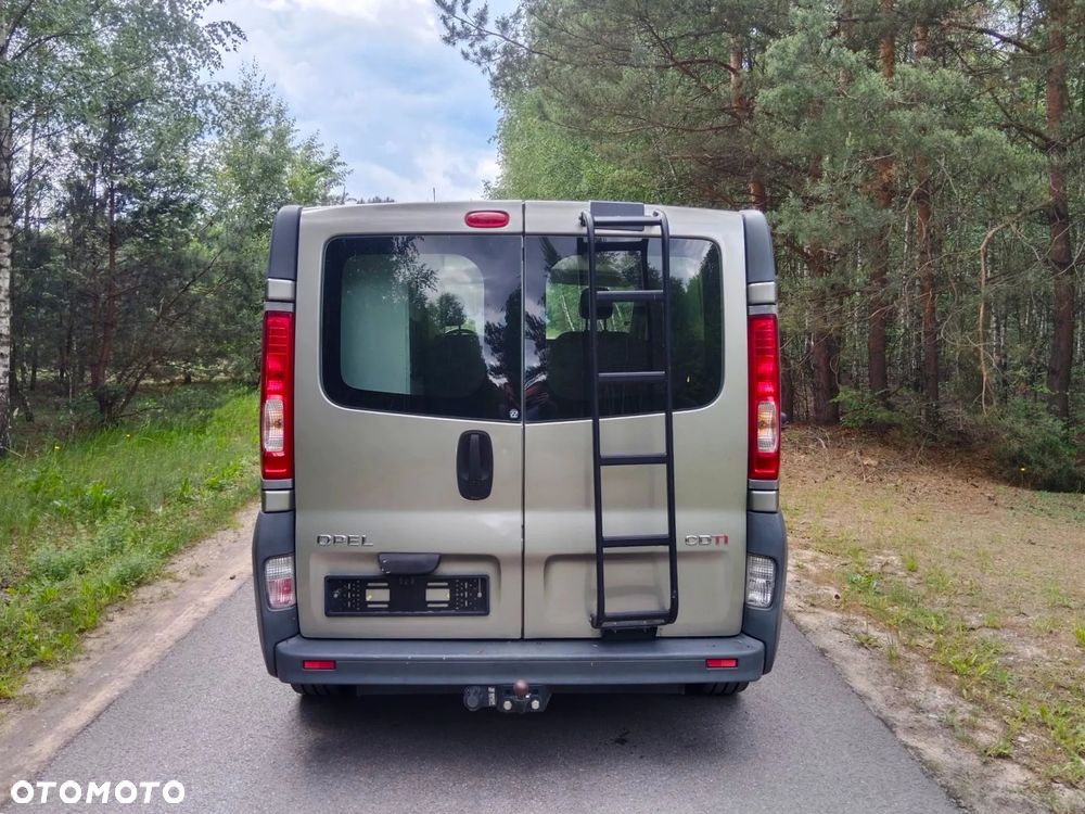Opel Vivaro - 9