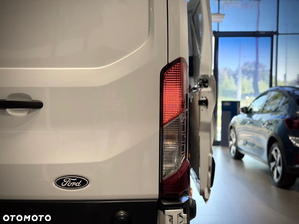 Ford Transit - 17