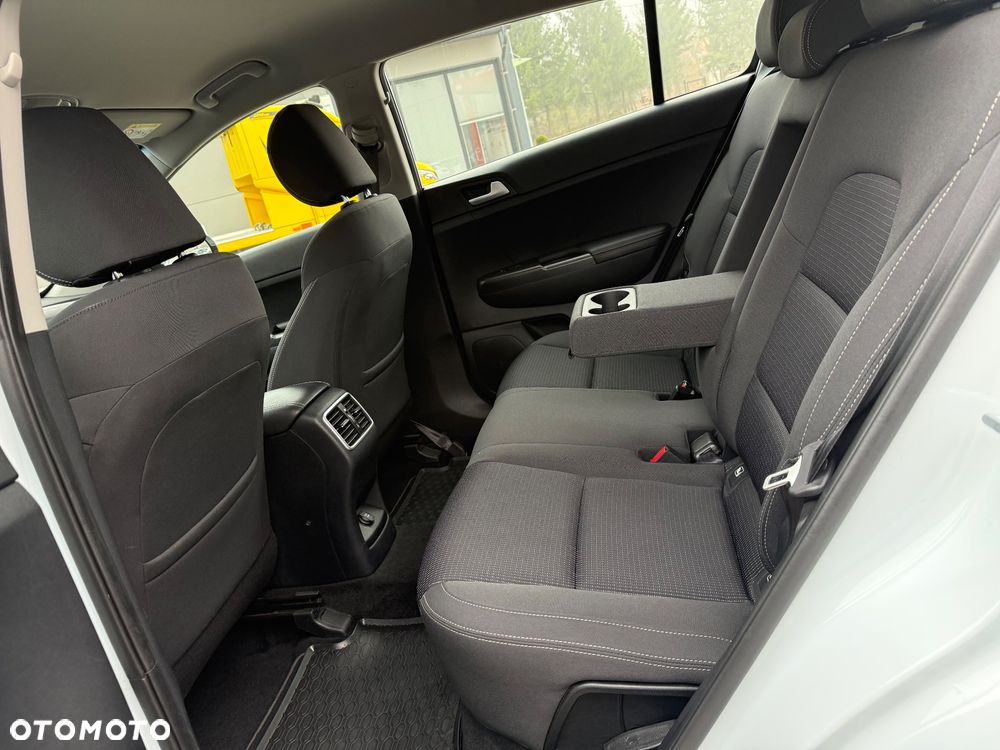 Kia Sportage 2.0 CRDI 2WD Spirit - 31