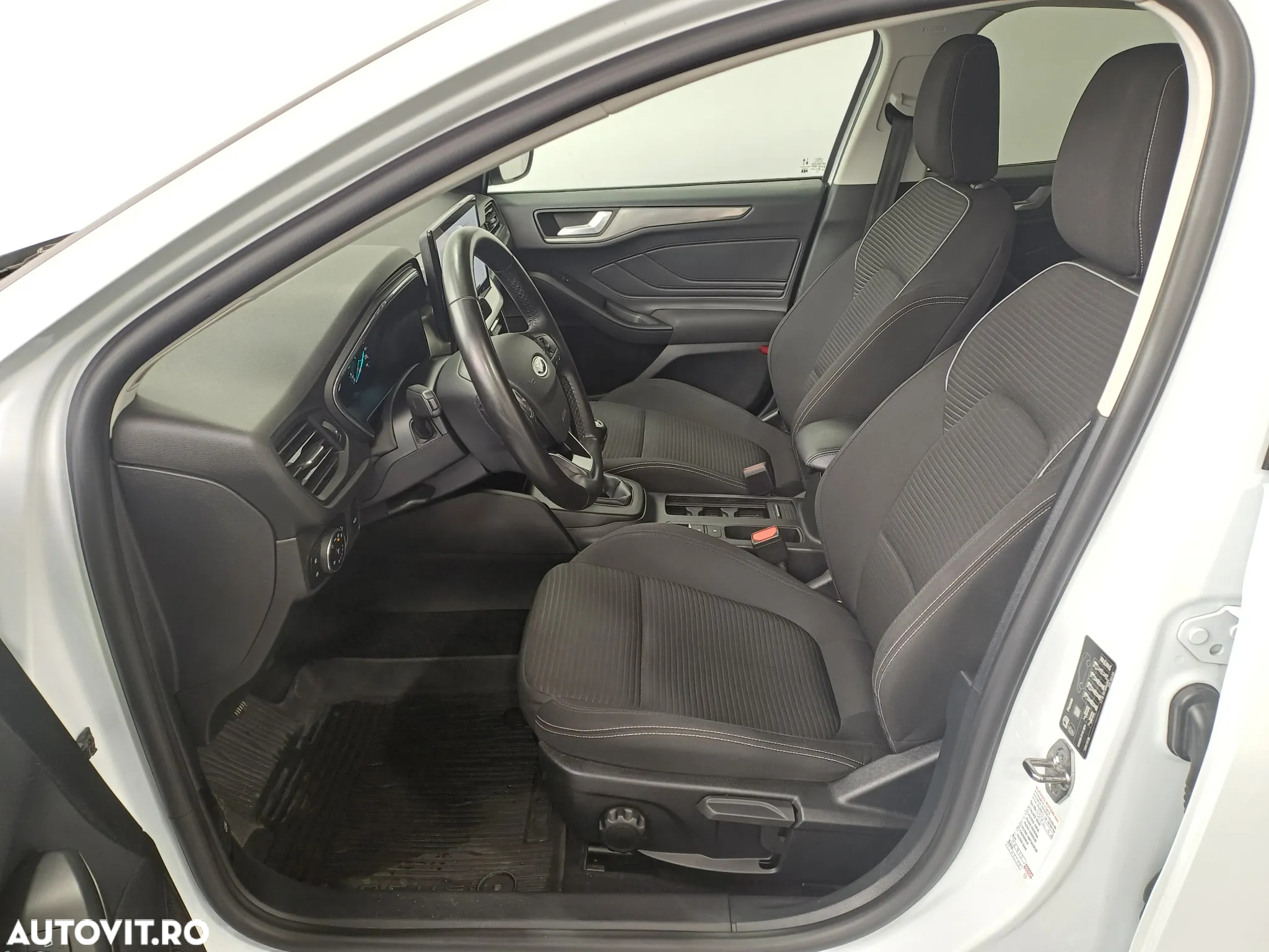 Ford Focus 1.0 EcoBoost Connected - 5