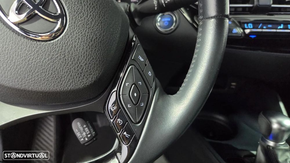 Toyota C-HR 1.8 Hybrid Exclusive - 32