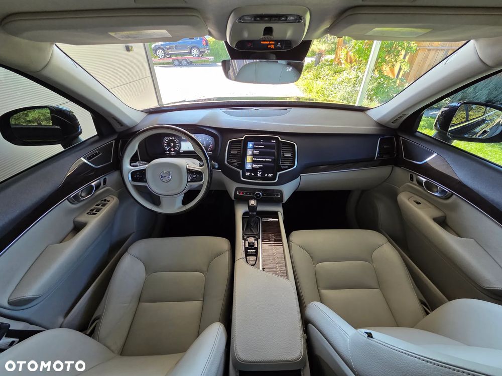 Volvo XC 90 T6 AWD Momentum 7os - 11