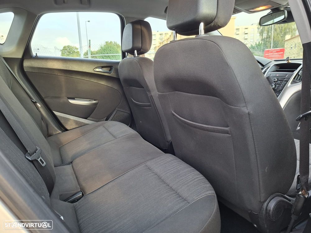Opel Astra 1.4 Enjoy - 57