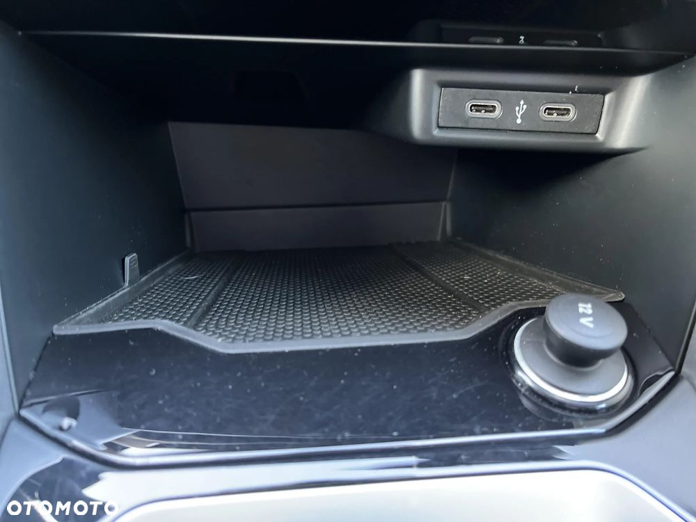 Volkswagen T-Roc 1.5 TSI Life DSG - 33