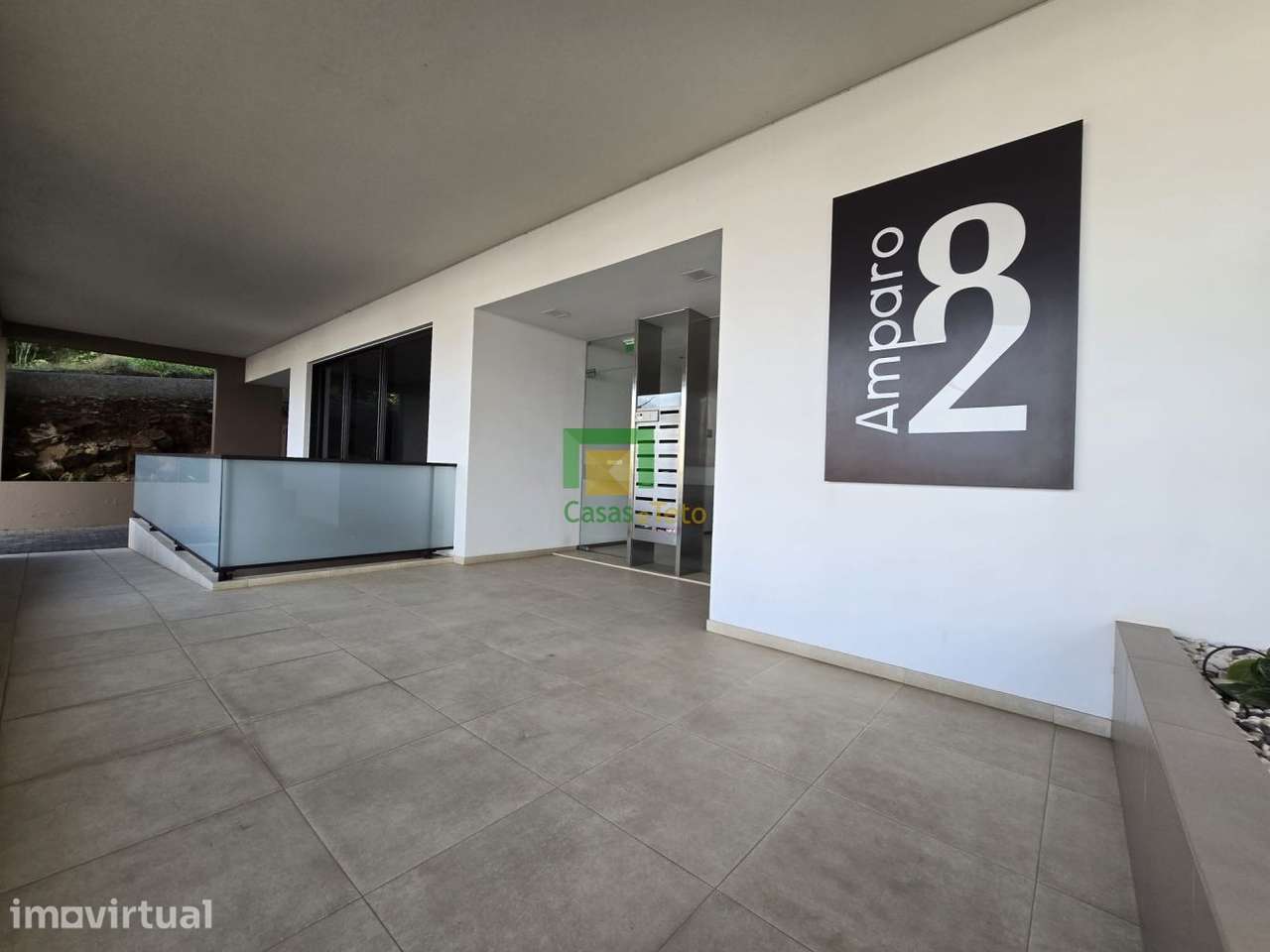 Loja Transformada em apartamento T2 - Grande imagem: 3/12