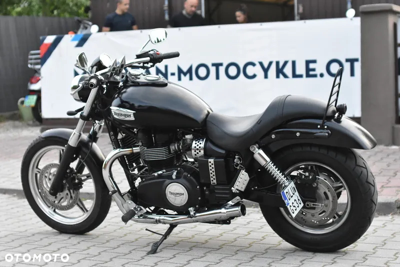 Triumph Speedmaster - 12