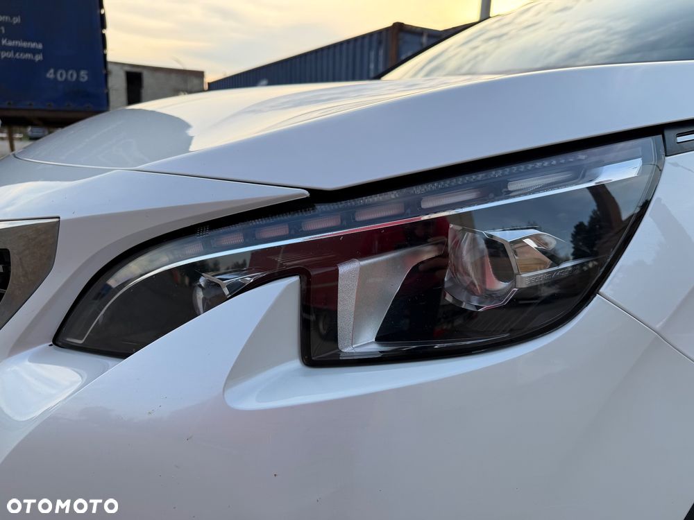 Peugeot 5008 THP 165 EAT6 Stop & Start Allure - 12