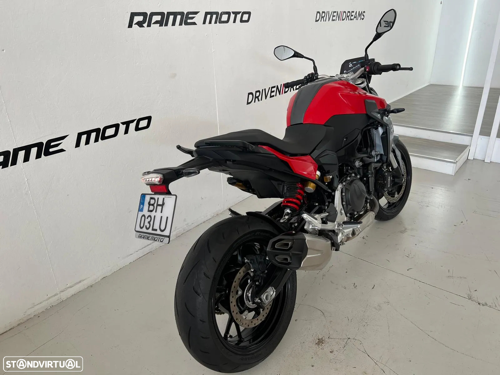 BMW F 900 R - 9