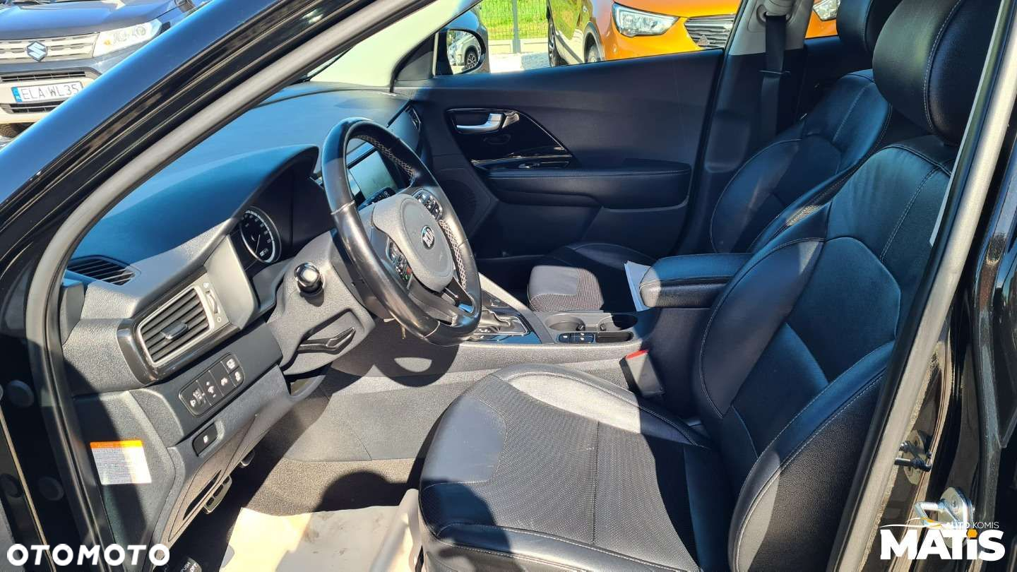 Kia Niro - 32