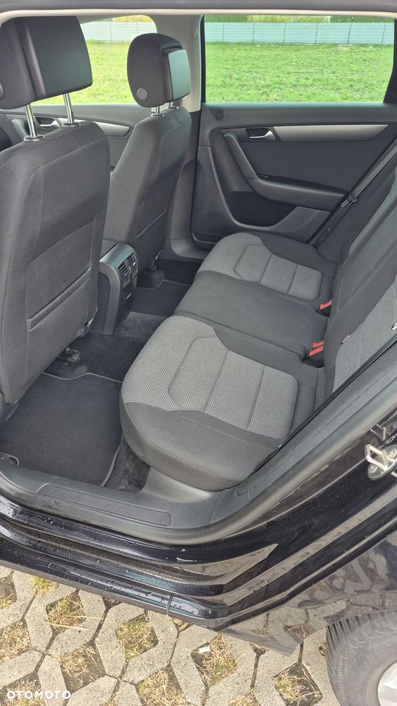 Volkswagen Passat - 6