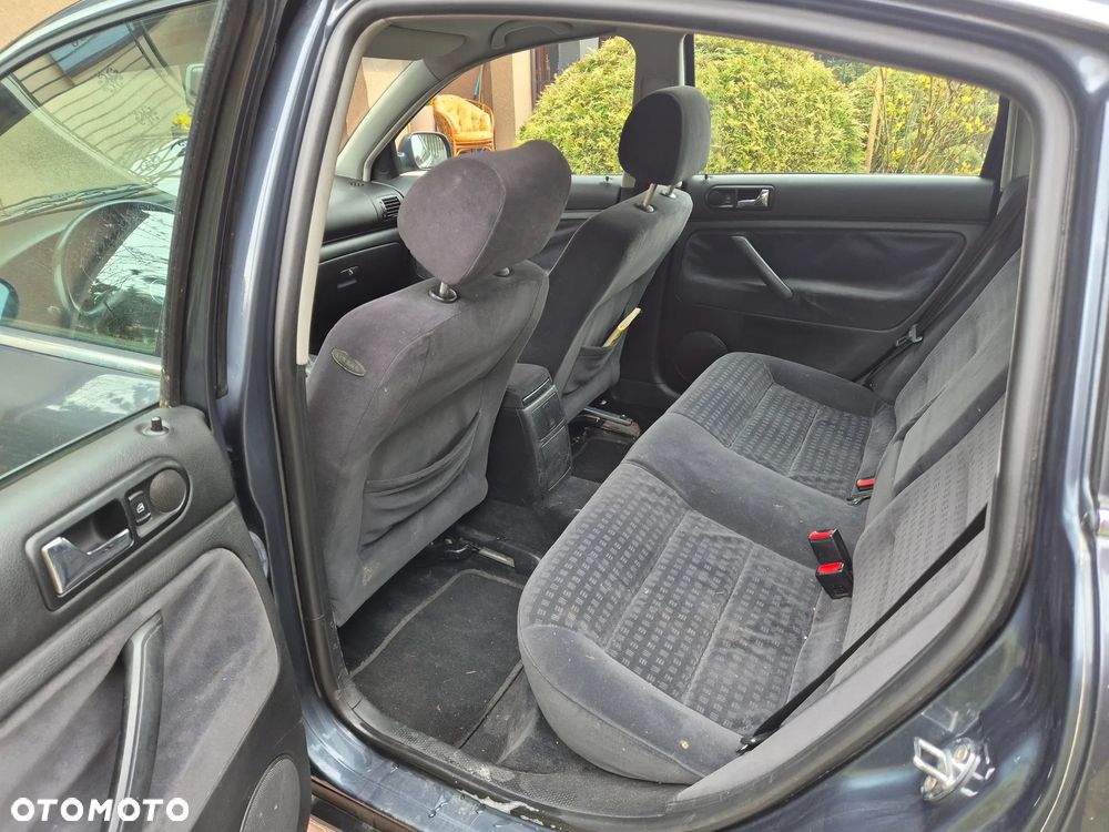 Volkswagen Passat 1.9 TDI Basis - 10