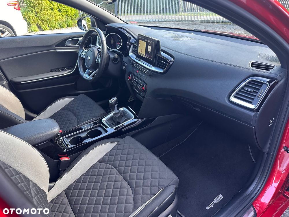 Kia ProCeed - 20