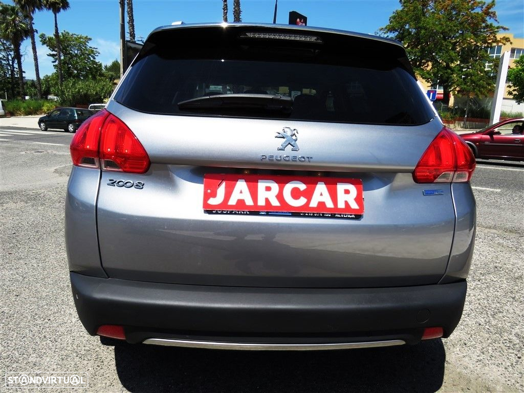 Peugeot 2008 1.2 PureTech Style - 5