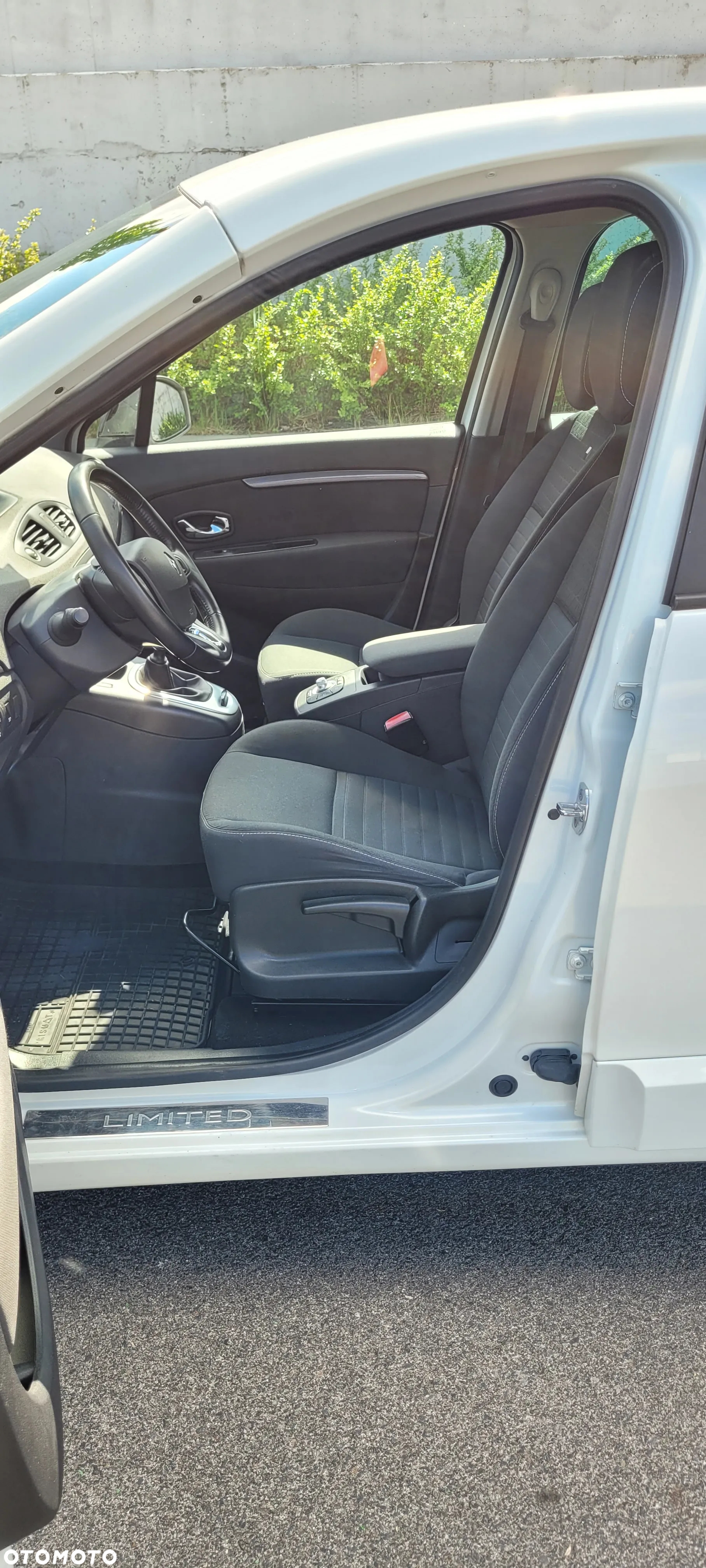 Renault Scenic 1.5 dCi Limited - 27