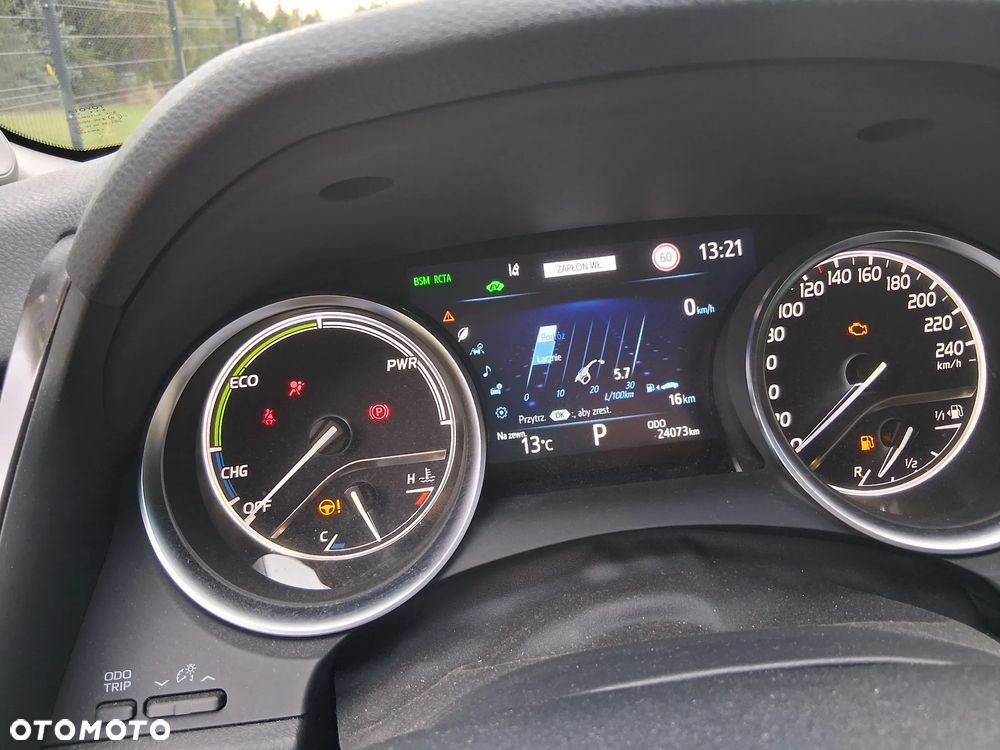 Toyota Camry 2.5 Hybrid Executive CVT - 5