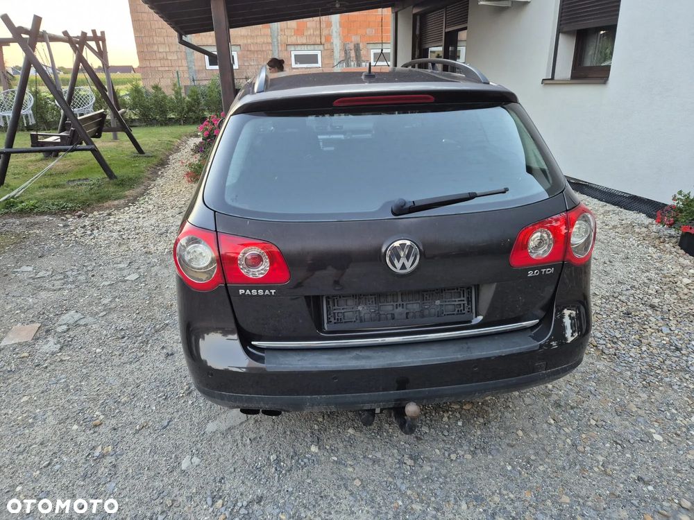 Volkswagen Passat 2.0 TDI DPF Comfortline DSG - 4