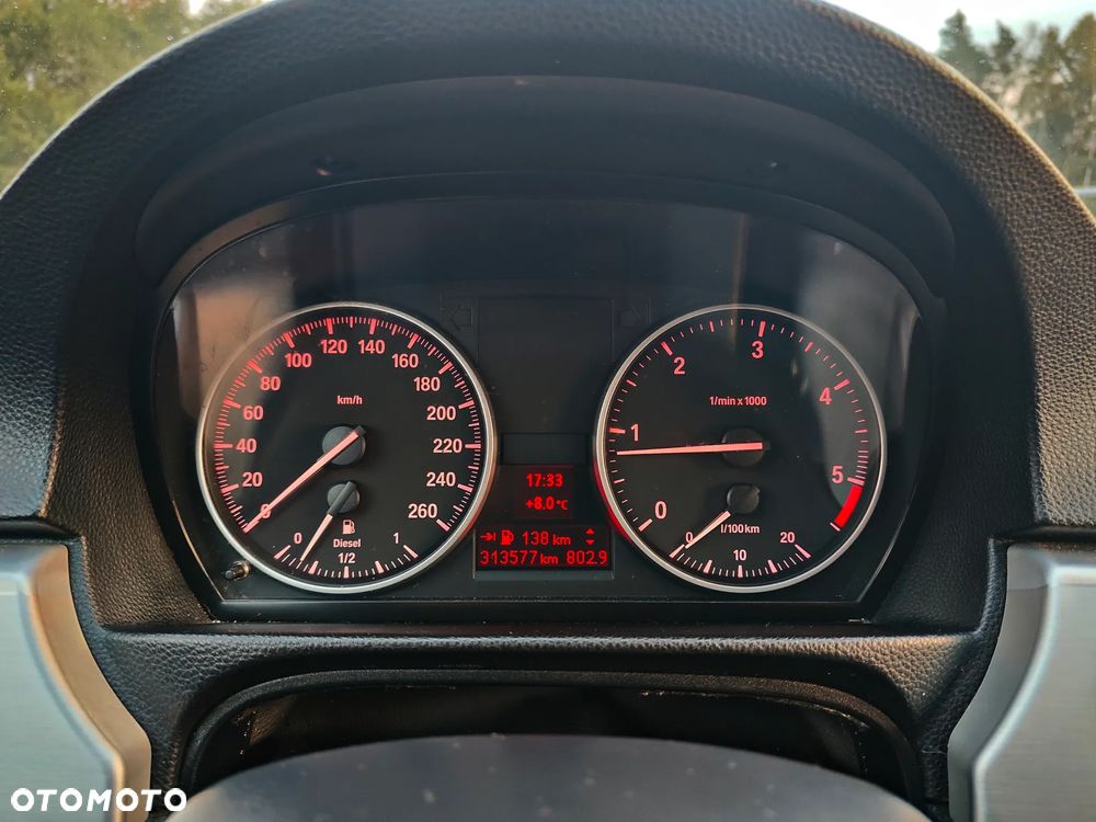 BMW Seria 3 320d Efficient Dynamics - 22
