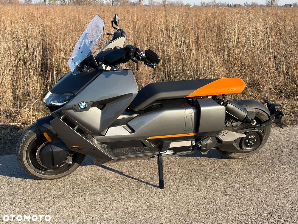 BMW CE 04 - 11