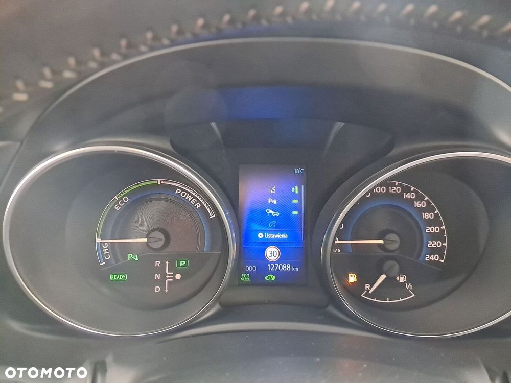 Toyota Auris Hybrid 135 Premium - 22
