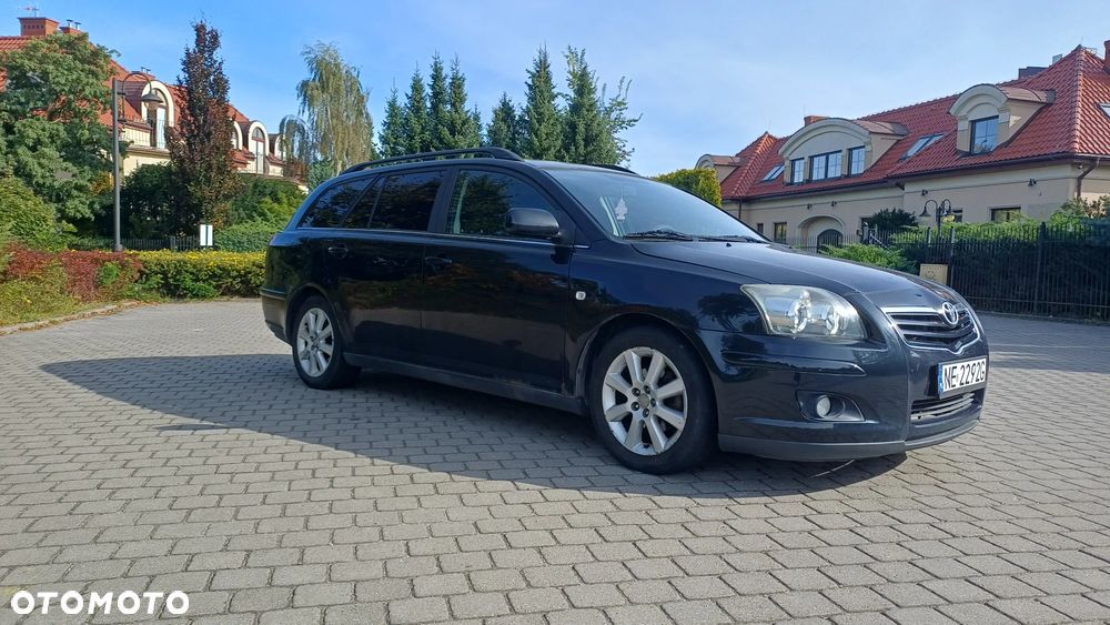 Toyota Avensis 1.8 VVT-i Combi Edition - 2
