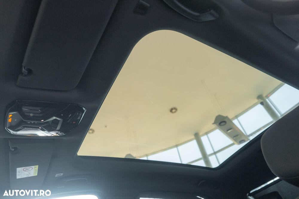 BMW Seria 7 740d xDrive MHEV - 26