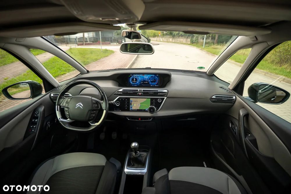 Citroën C4 Grand Picasso 1.6 e-HDi Exclusive - 18