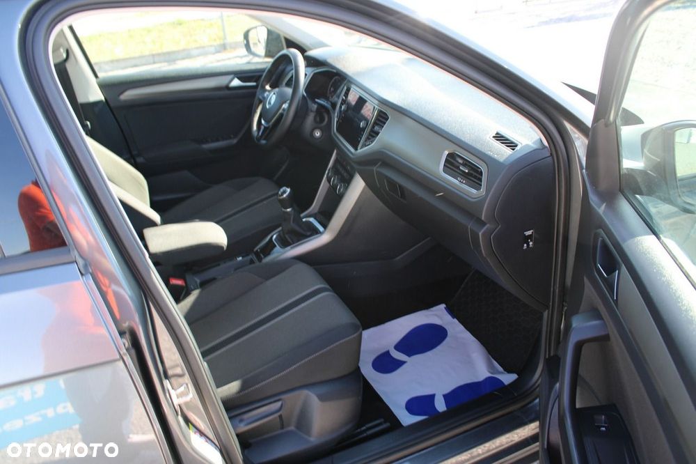 Volkswagen T-Roc - 26