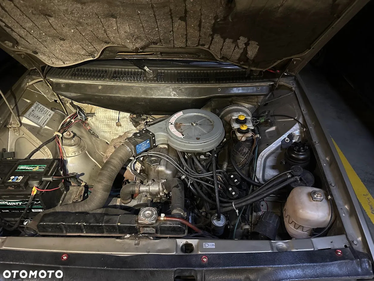 Polonez Caro - 23
