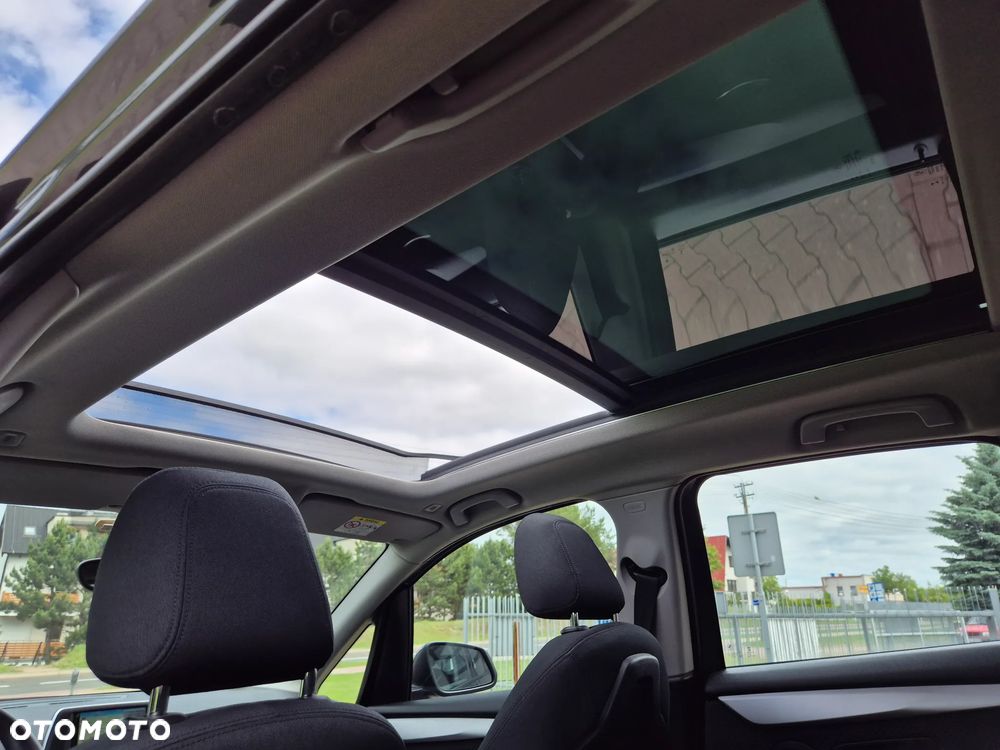 BMW Seria 2 218d Sport-Aut Luxury Line - 24