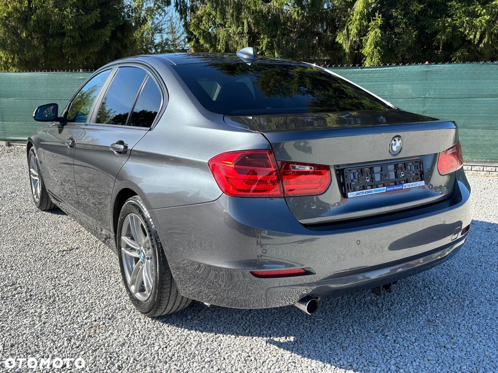 BMW Seria 3 320d Sport Line - 21