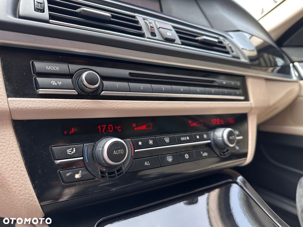 BMW Seria 5 520d Luxury Line - 19
