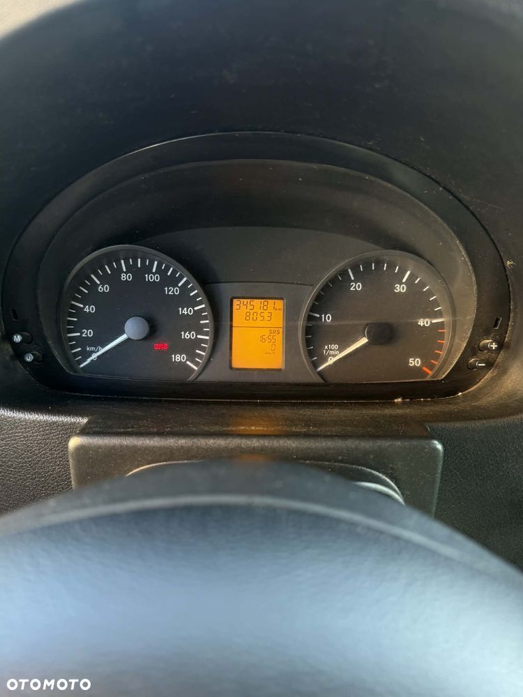 Mercedes-Benz Sprinter - 8