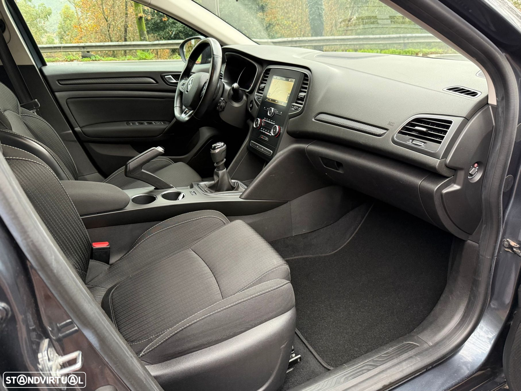 Renault Mégane BLUE dCi 115 ZEN - 21