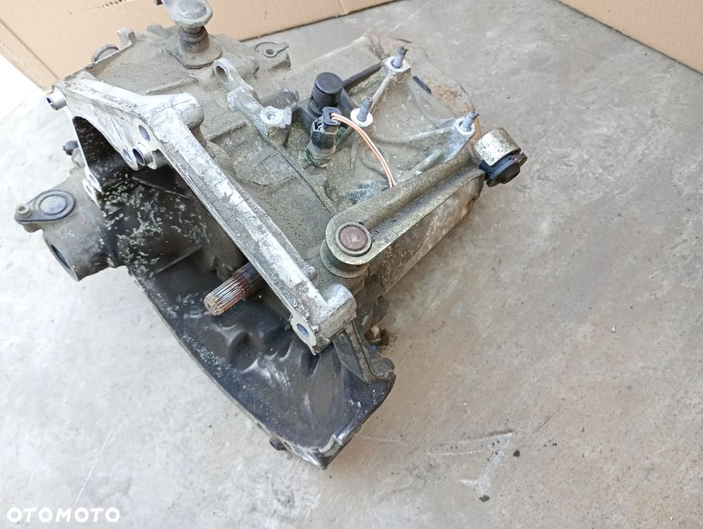 PEUGEOT 206 + plus 1,4 8V skrzynia biegów 20CQ83 - 4