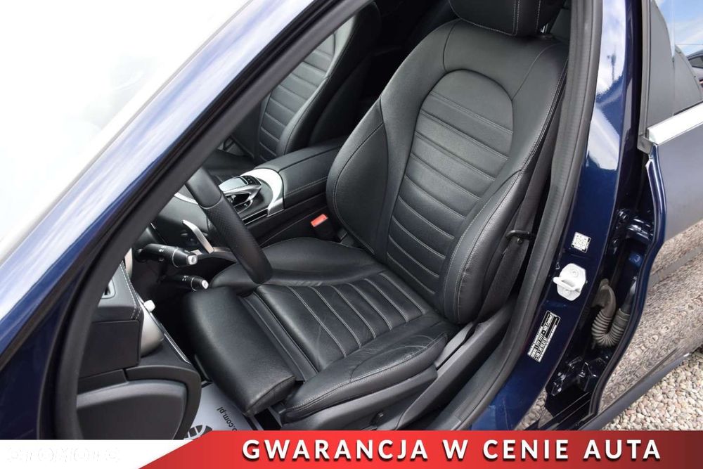 Mercedes-Benz Klasa C 200 T 4Matic 7G-TRONIC AMG Line - 7